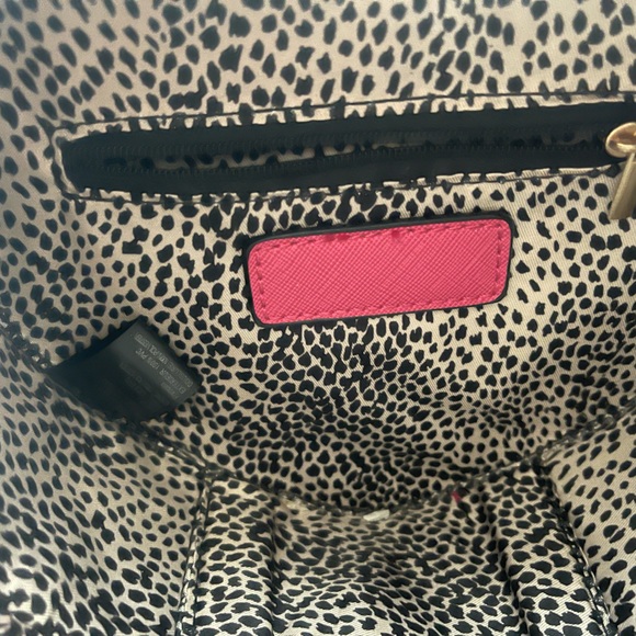 Pink Heart Shape Vegan Leather Purse Handbag Small Handle Satchel - Picture 13 of 13